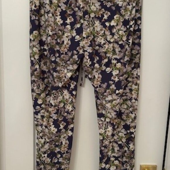 Ladies Raffaello Rossi  navy print pants - Picture 2 of 3
